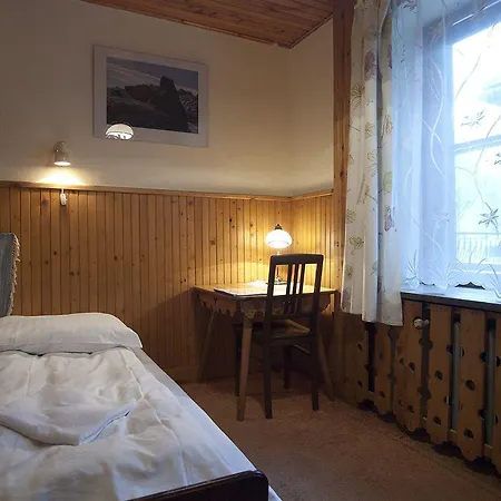 Orla Nocleg ze śniadaniem 3*